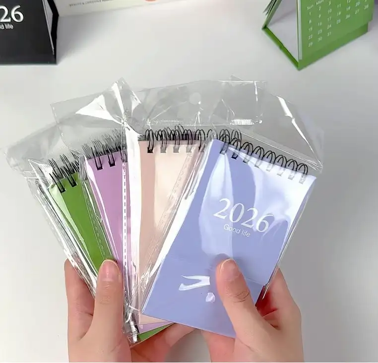 Kalender Meja Unik dengan Ukuran Mini