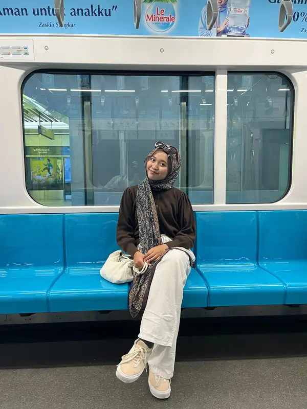 Zabrina Rosabel Nandizh