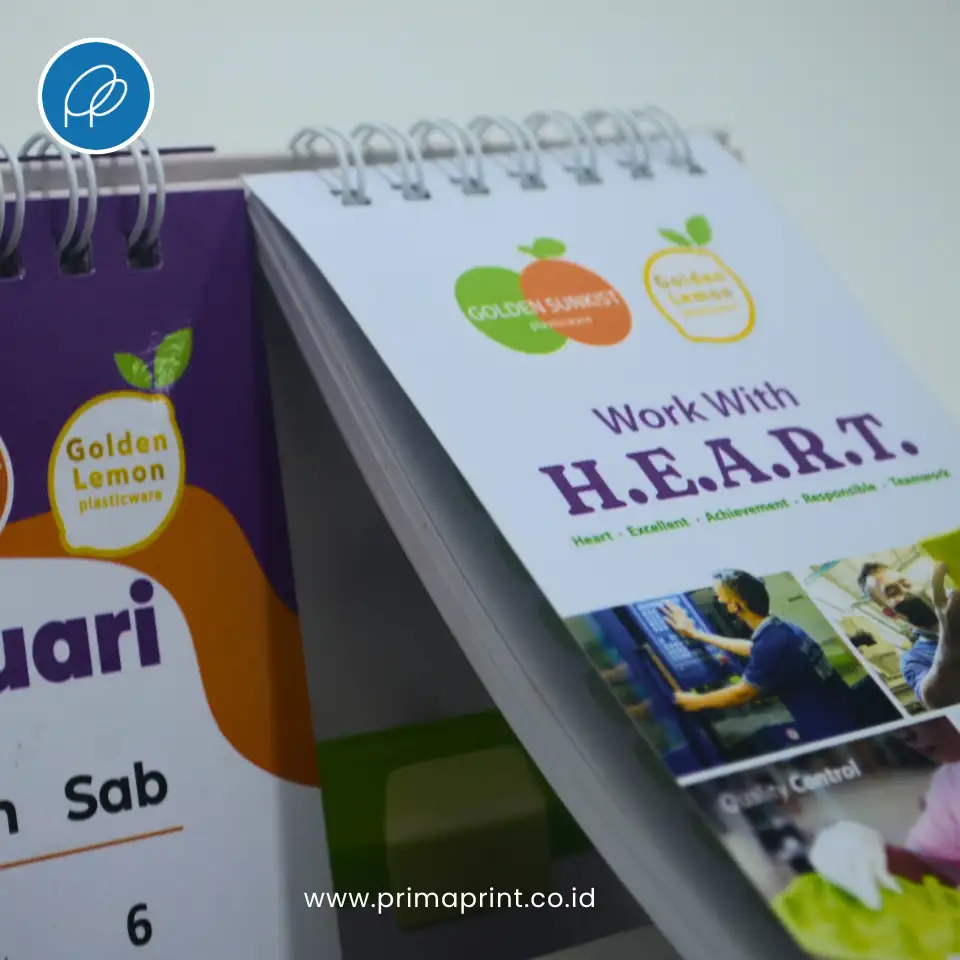 Kalender Meja dengan Notes