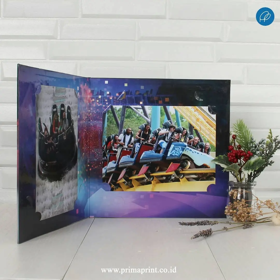 Hard Card Album untuk Trans Studio